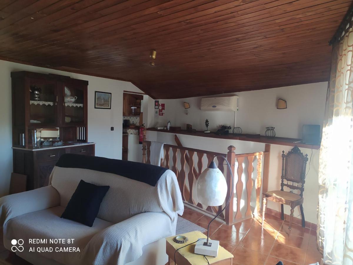 Abrigo Do Cabecinho - Serra Da Estrela Cortes do Meio Exterior foto