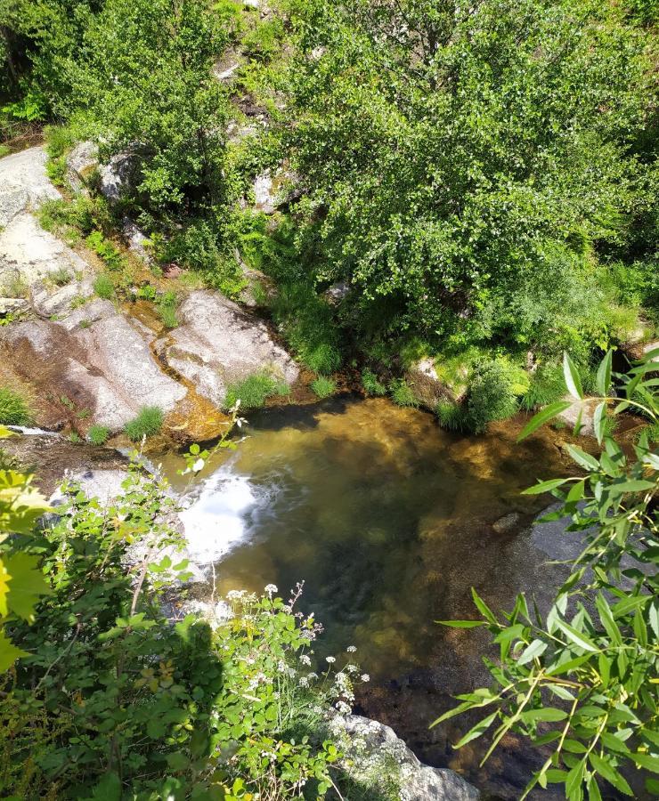 Abrigo Do Cabecinho - Serra Da Estrela Cortes do Meio Exterior foto